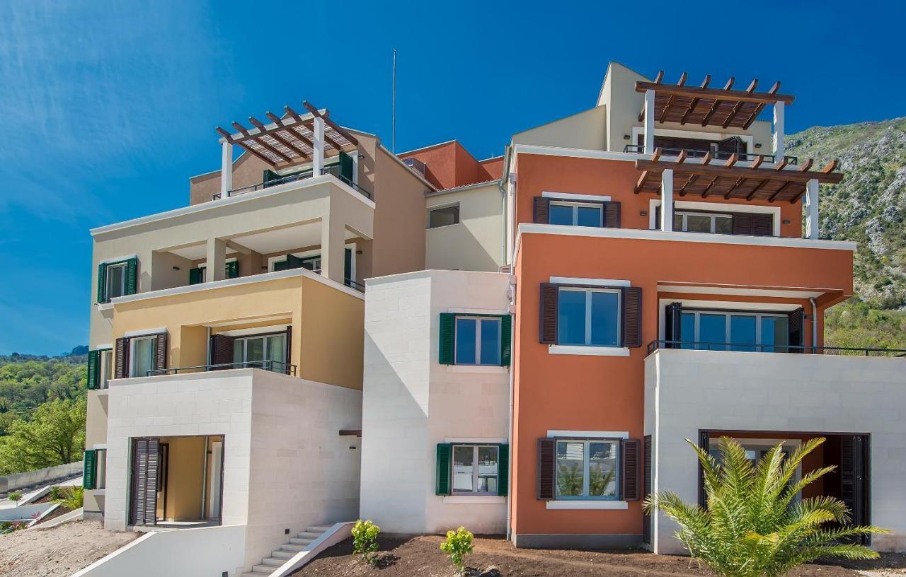 Lavender Bay Apartment C32 Donji Morinj Luaran gambar